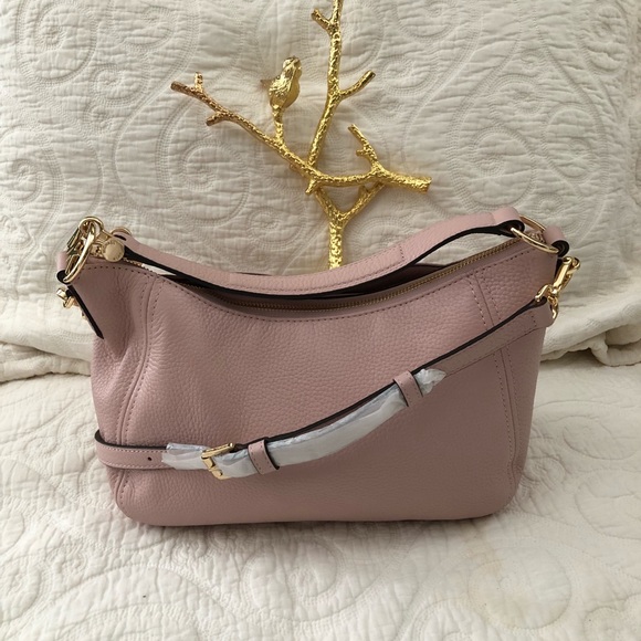 Michael Kors Handbags - Michael Kors Fulton Convertible Bag